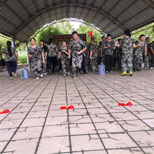 奔赴东岸体验式教育基地,开启为期两天的沉浸式拓展研学